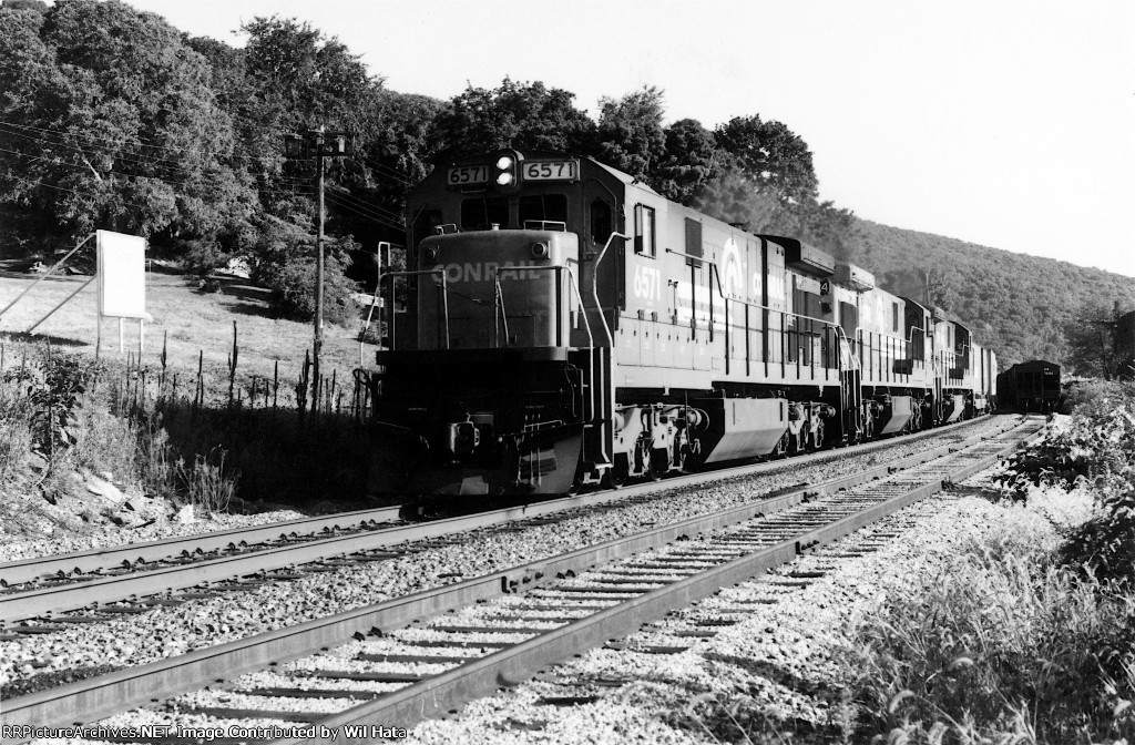 Conrail C30-7A 6571